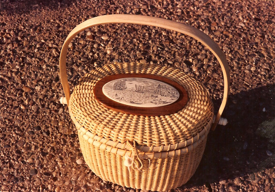purse woven basket